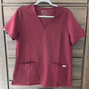 Figs Scrub top
